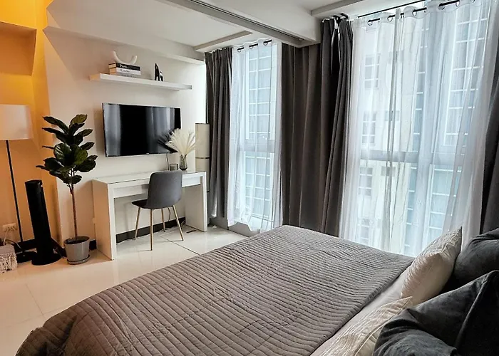 Luxe And Modern 1br Unit In Bgc * Manila