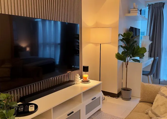 Luxe And Modern 1br Unit In Bgc *